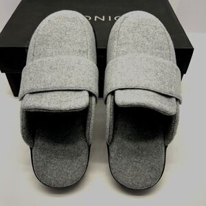 Vionic Gemma II  Mule/clog Slipper Light Grey Flannel Women SZ 6 NEW